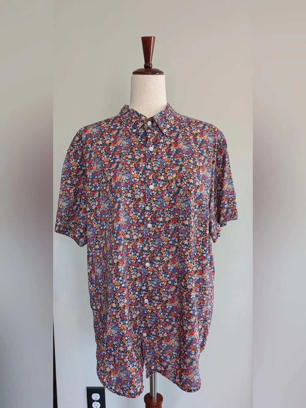 J. Crew Men’s Short Sleeve Cotton Poplin Shirt in Liberty Floral Affair Print XL